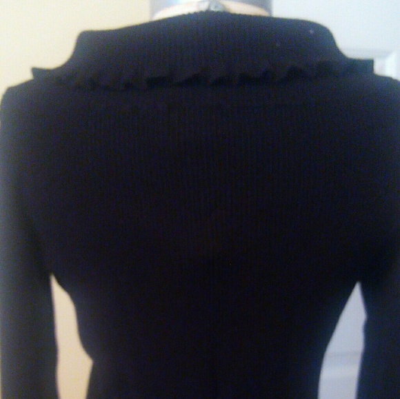 Black sweater - Picture 2 of 4